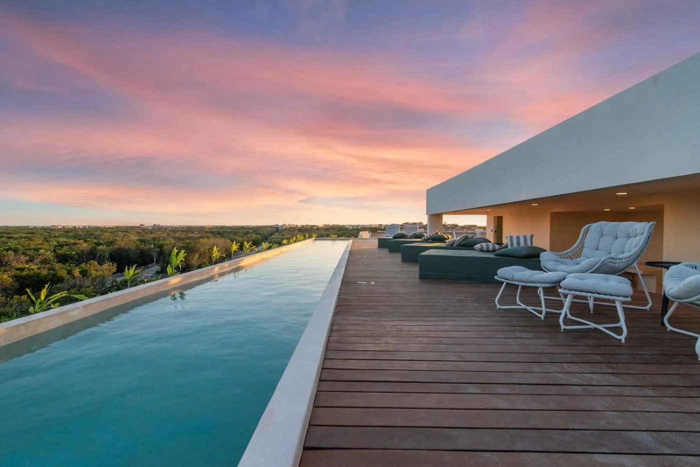 Exclusive 2-Bedroom Ph With Rooftop & Pool Tulum Apartment